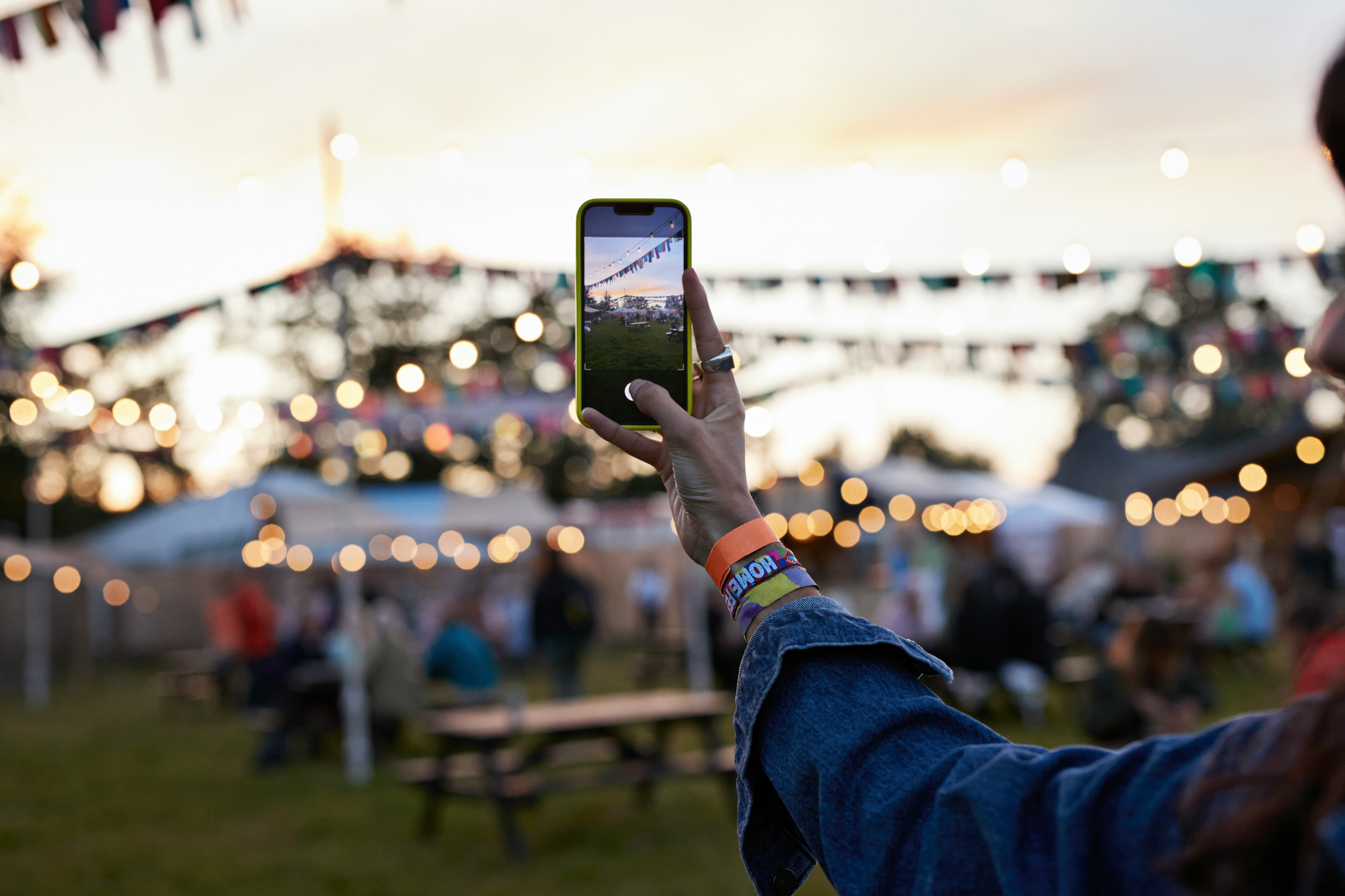 Concert caption ideas.