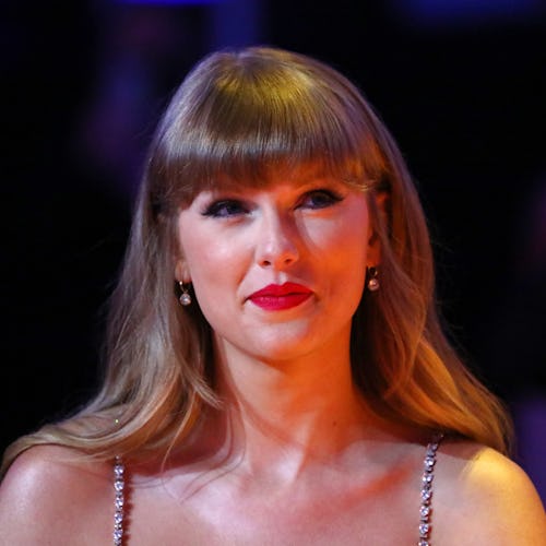 Fans think the new song "So Long, London" is about Taylor Swift's breakup with Joe Alwyn.