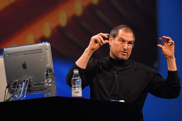 SAN FRANCISCO, UNITED STATES:  Steve Jobs, CEO of Apple Computer, demonstrates new software during h...