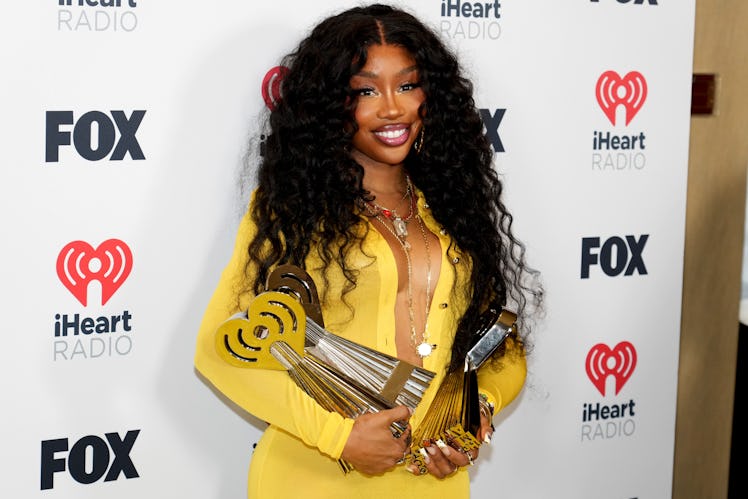 HOLLYWOOD, CALIFORNIA - APRIL 01: SZA, winner of the R&B Song of the Year, R&B Album of the Year, an...