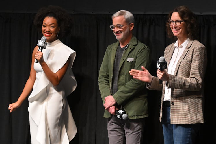 Sonequa Martin-Green, Alex Kurtzman, and Michelle Paradise introduce the "Star Trek: Discovery" fina...