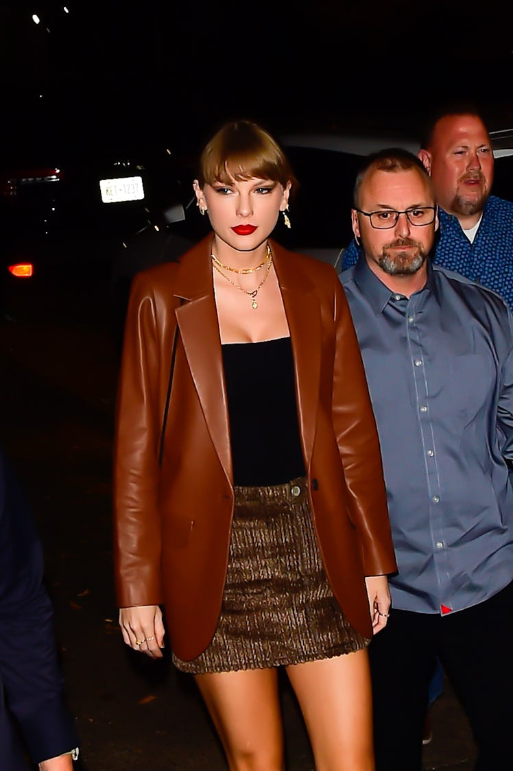 Taylor Swift wearing a bird earring was an Easter egg to "The Albatross" on 'TTPD.'