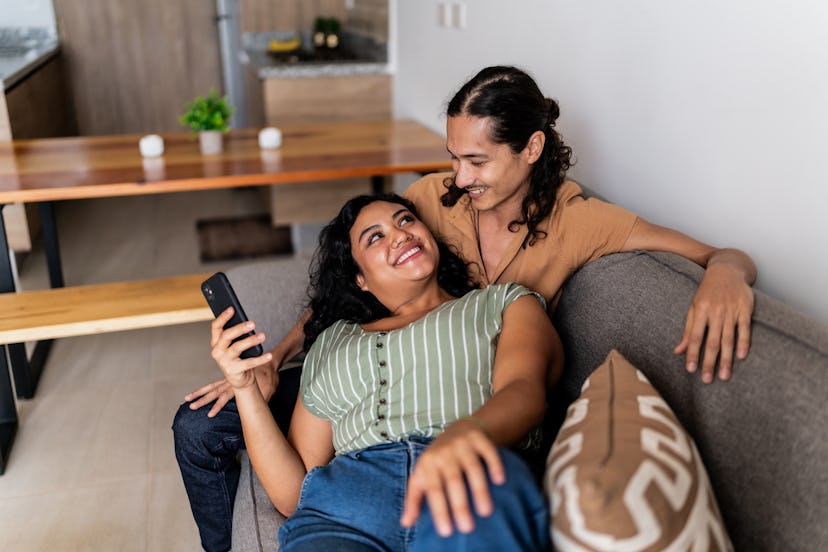 These are the best “Would You Rather” questions for couples.