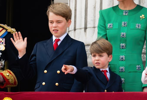 LONDON, ENGLAND - JUNE 17: Prince George of Wales and Prince Louis of Wales  on the balcony during T...