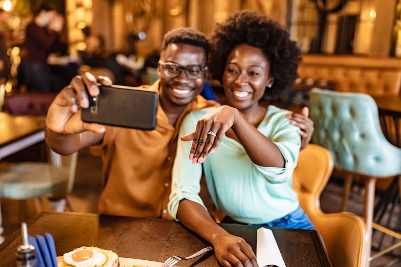 These 40 Instagram captions can help you announce your engagement.