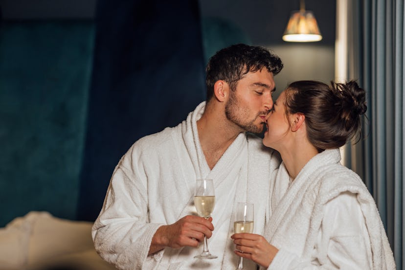 These 40 fun date ideas will spice up your relationship.