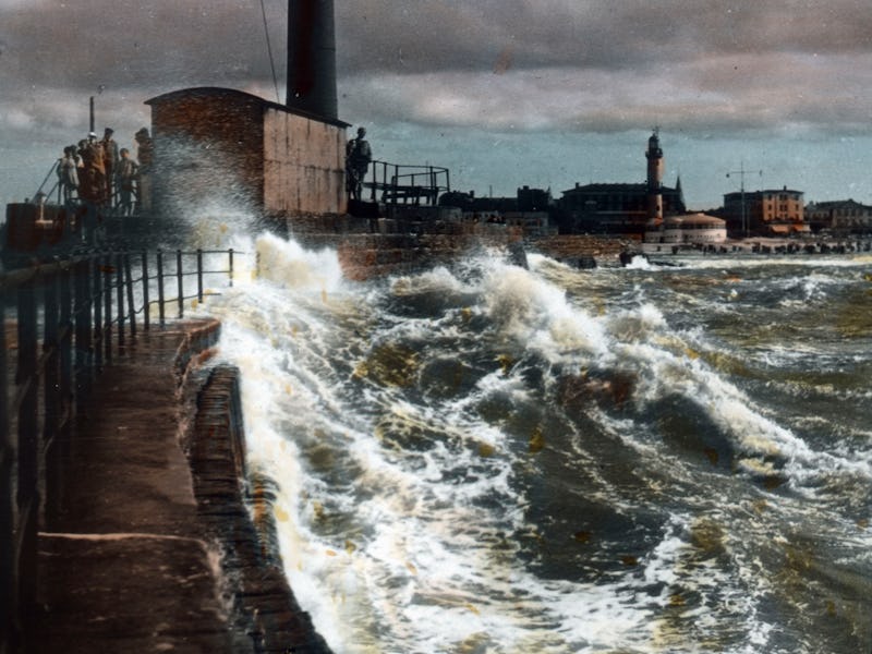 Although the Baltic Sea is an inland body of water that does not know the tide, but the waves can be...