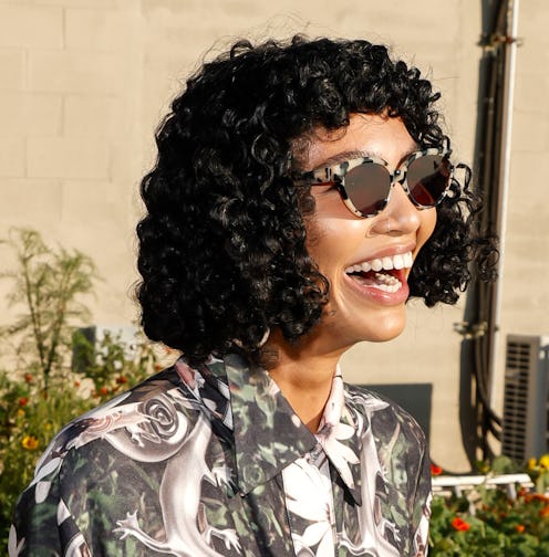 sophia roe curly bob