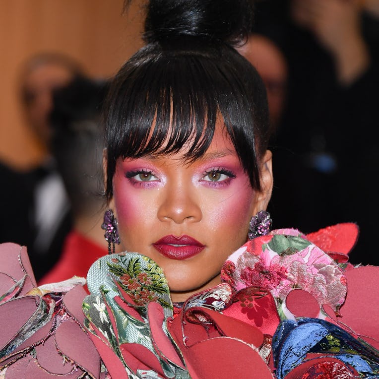 NEW YORK, NY - MAY 01:  Rihanna attends the 'Rei Kawakubo/Comme des Garcons: Art Of The In-Between' ...