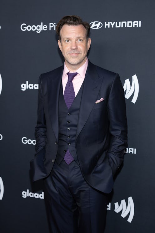 BEVERLY HILLS, CALIFORNIA - MARCH 14: Jason Sudeikis attends the 35th Annual GLAAD Media Awards at T...