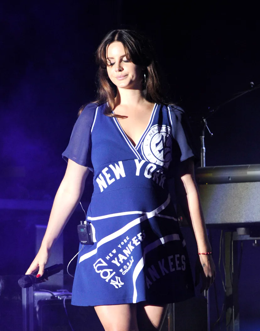 lana del rey blue dress Sparkling jumprope queen revived Lana del Rey stunning in custom Gucci (blue dress) and custom @sugar.ferrini (pink dress) for London night 2 and just like that Lana's grand UK/Ireland tour