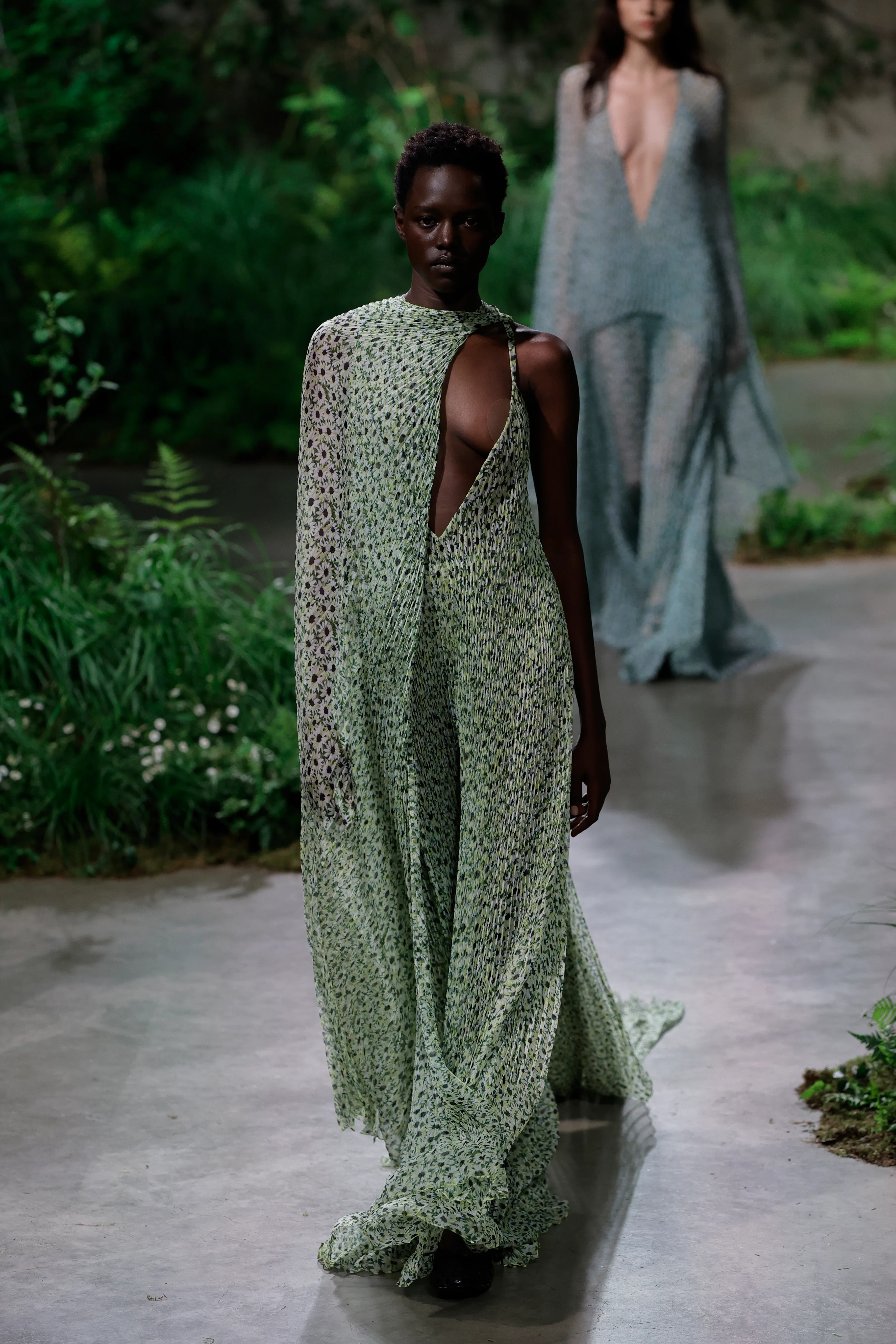 Gucci's 2025 Cruise Show Channeled London's Storied & Multifaceted History