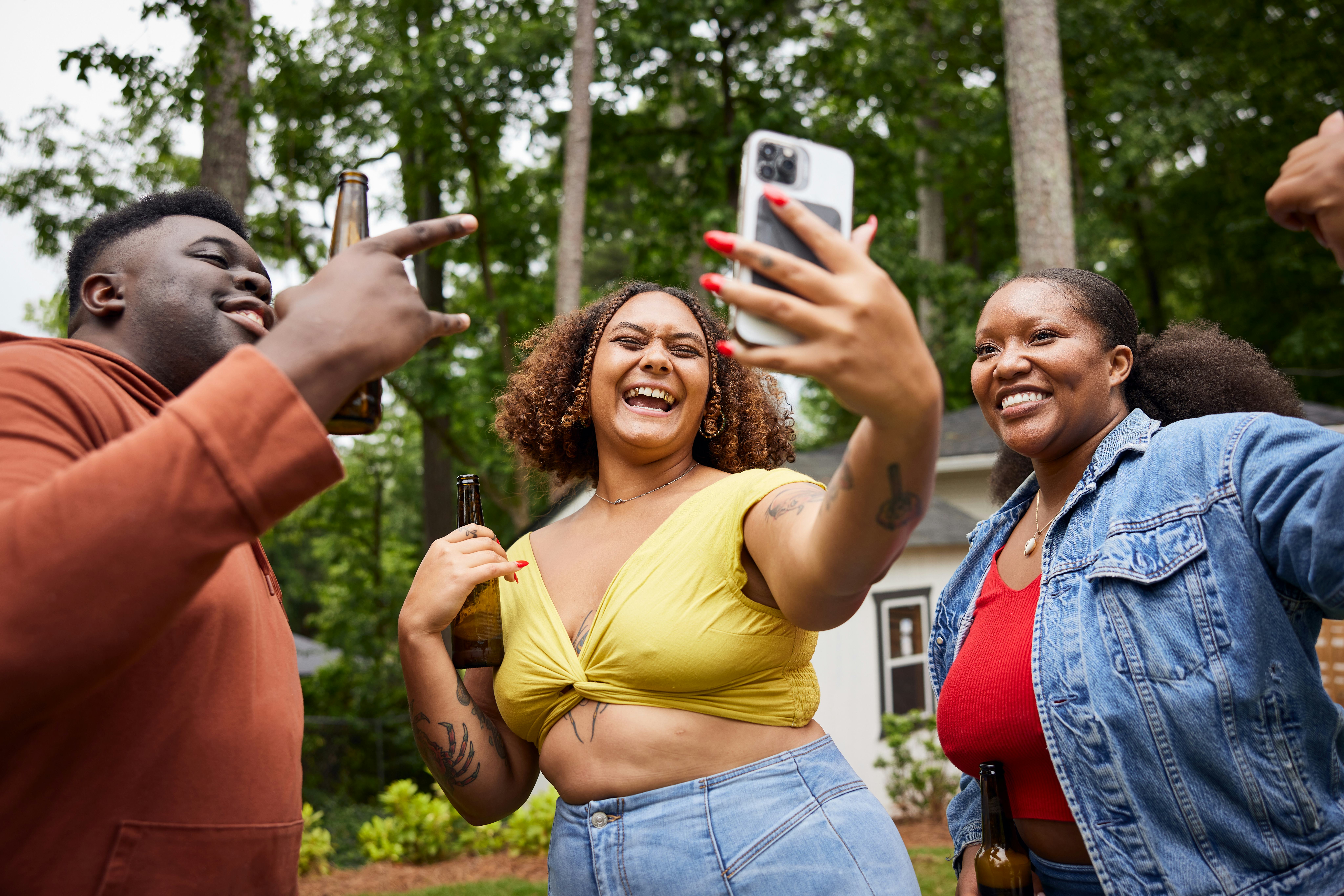 Libras plan the best parties.