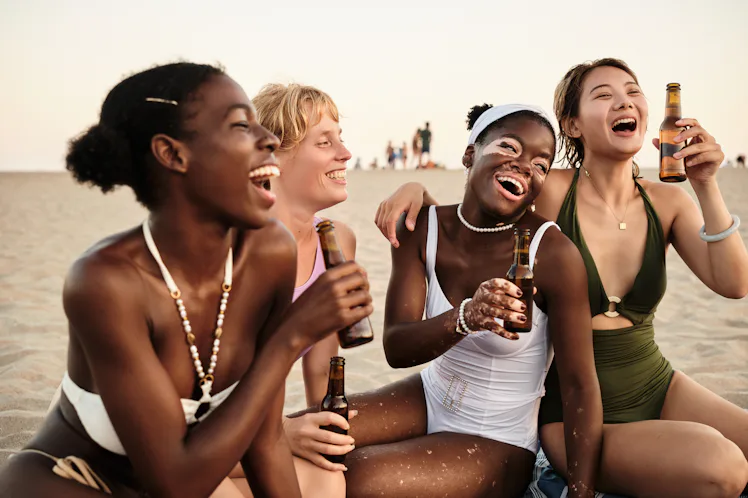 Bir astroloğa göre Yengeç burcunun Haziran 2024 burcu tamamen geçiş ve büyümeyle ilgili.