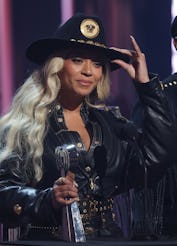 LOS ANGELES, CALIFORNIA - APRIL 01: (FOR EDITORIAL USE ONLY) Beyoncé accepts the Innovator Award ons...