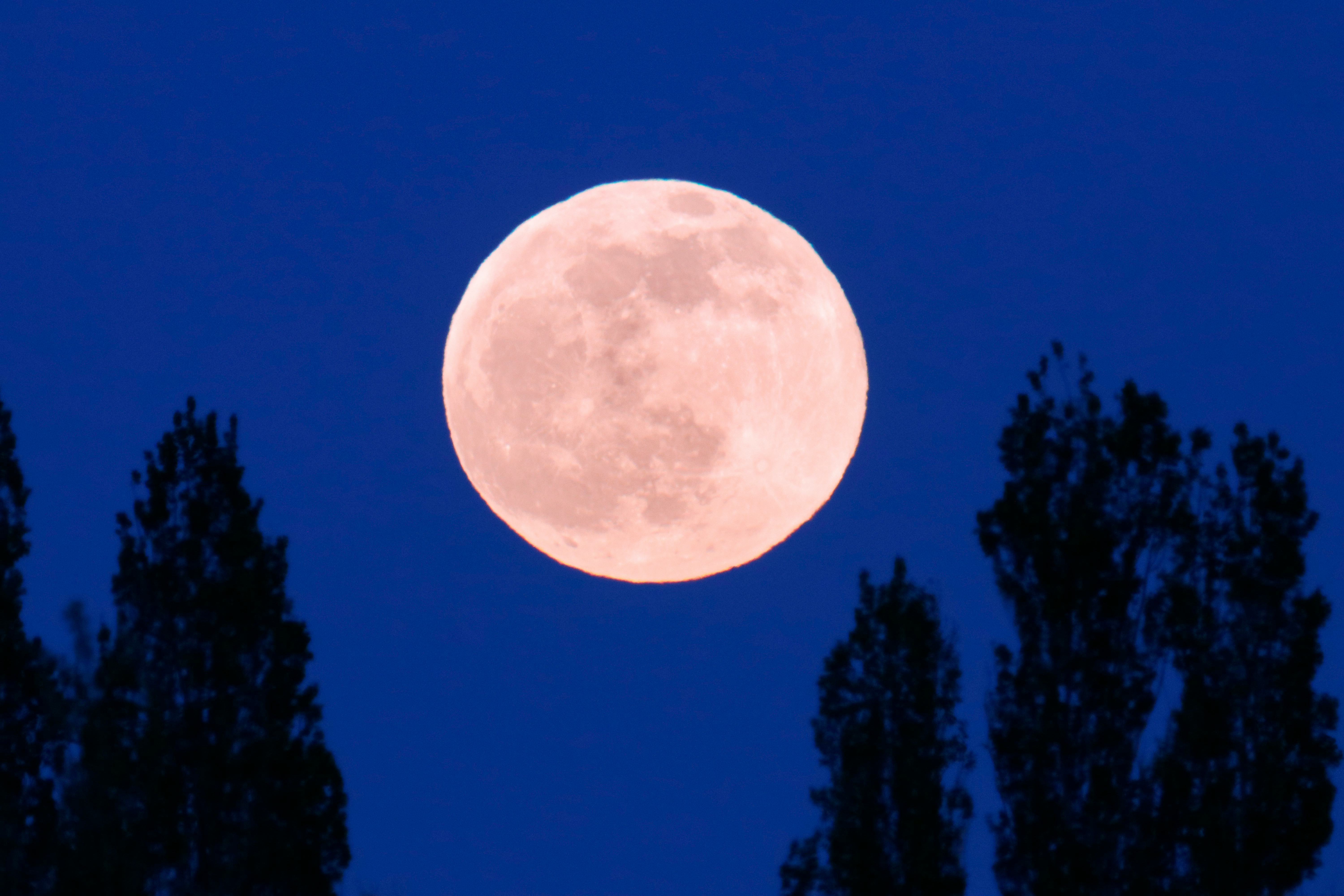 These 2 zodiac signs will feel the effects of the May 23 full moon.