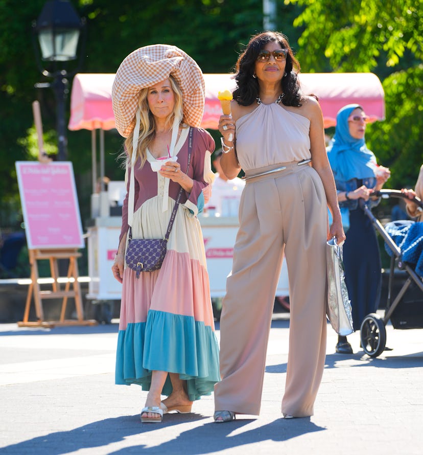 Sarah Jessica Parker’s Carrie Bradshaw hat for And Just Like That… Season 3.