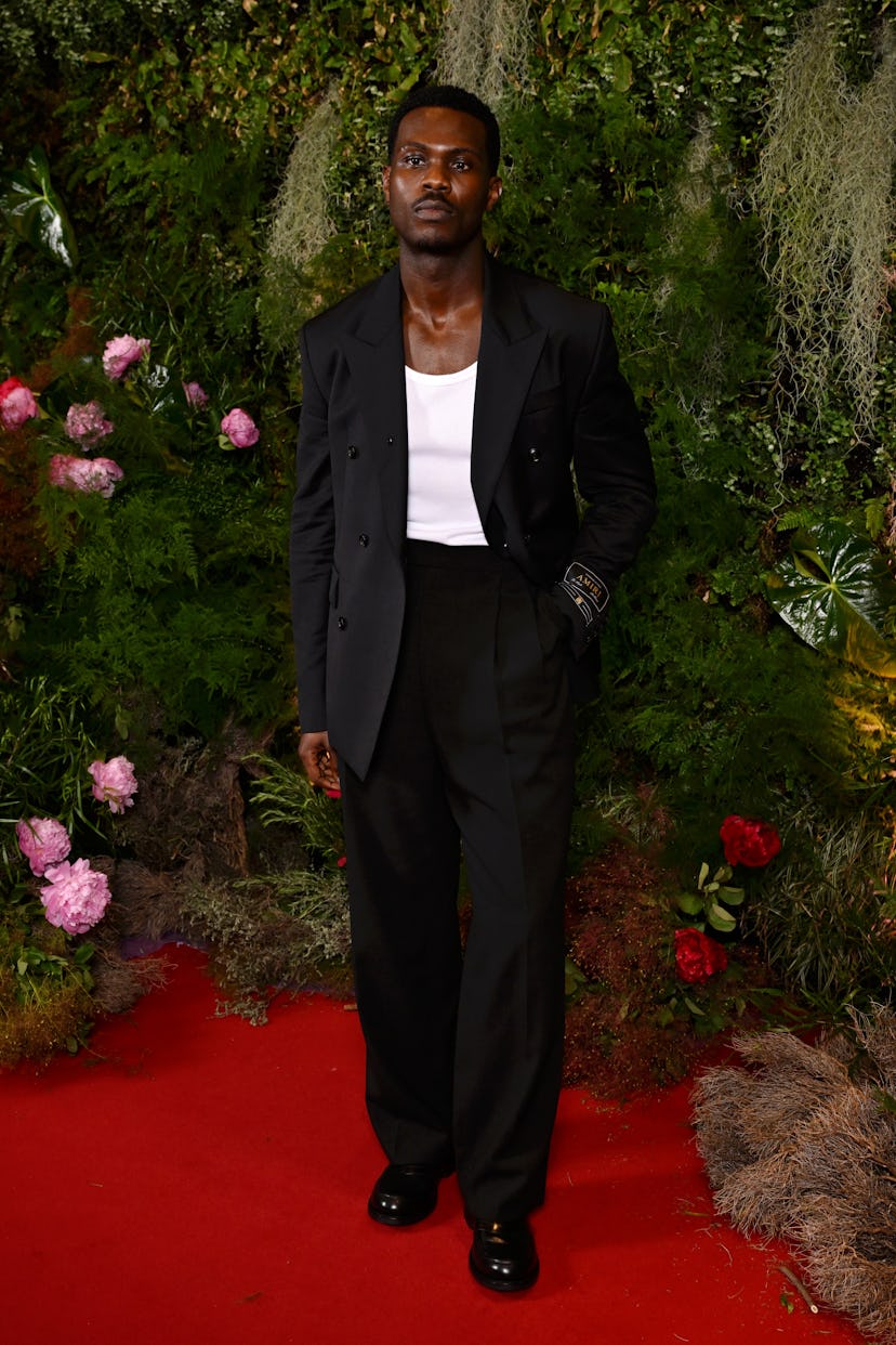 Meet Victor Alli, Who Plays John Stirling On ‘Bridgerton’ With Francesca