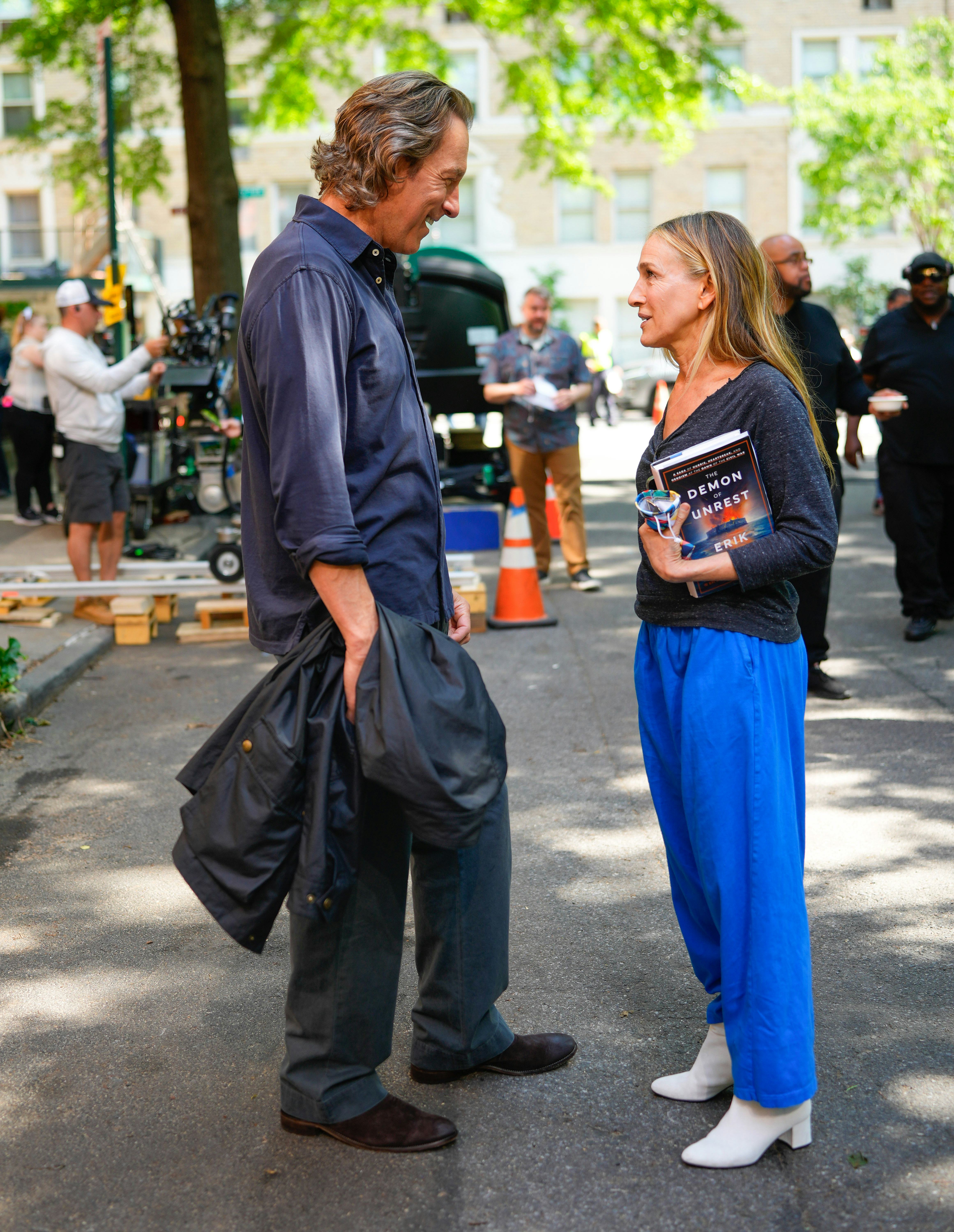 Will Aidan be in &lsquo;And Just Like That&rsquo; Season 3? New BTS photos show John Corbett and Sarah Jessica P&hellip;