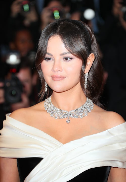 CANNES, FRANCE - MAY 18: Selena Gomez attends the "Emilia Perez" Red Carpet at the 77th annual Canne...