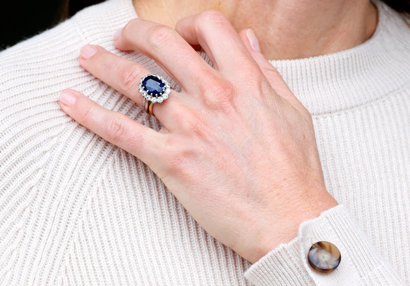 Kate Middleton engagement ring and nails
