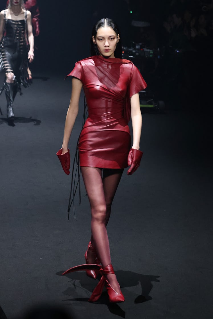 A model walks the runway during the Mugler Womenswear Fall/Winter 2024-2025 show as part of Paris Fa...