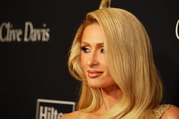 BEVERLY HILLS, CALIFORNIA - FEBRUARY 03: (FOR EDITORIAL USE ONLY) Paris Hilton attends the 66th GRAM...