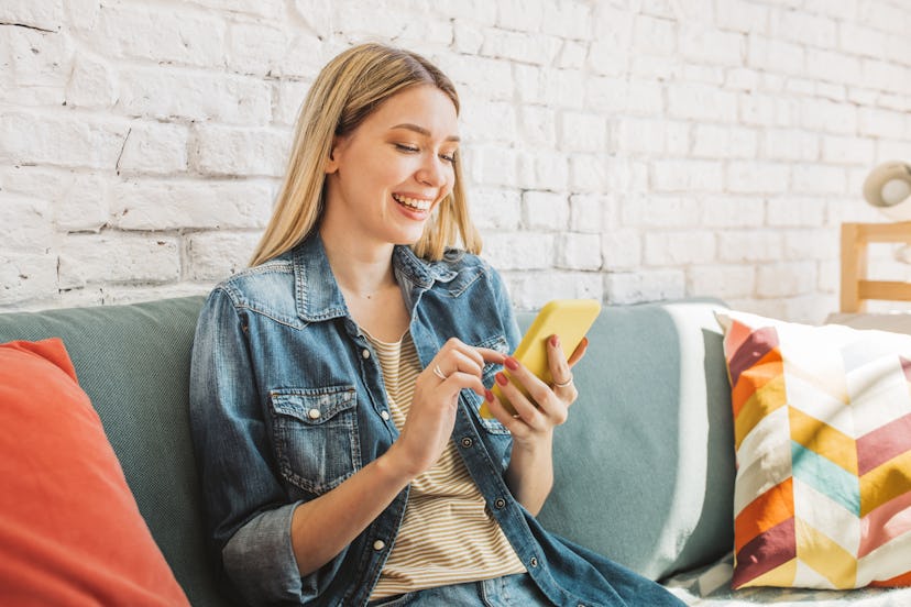 These 100 “20 Questions” queries to ask your crush will bring you closer.