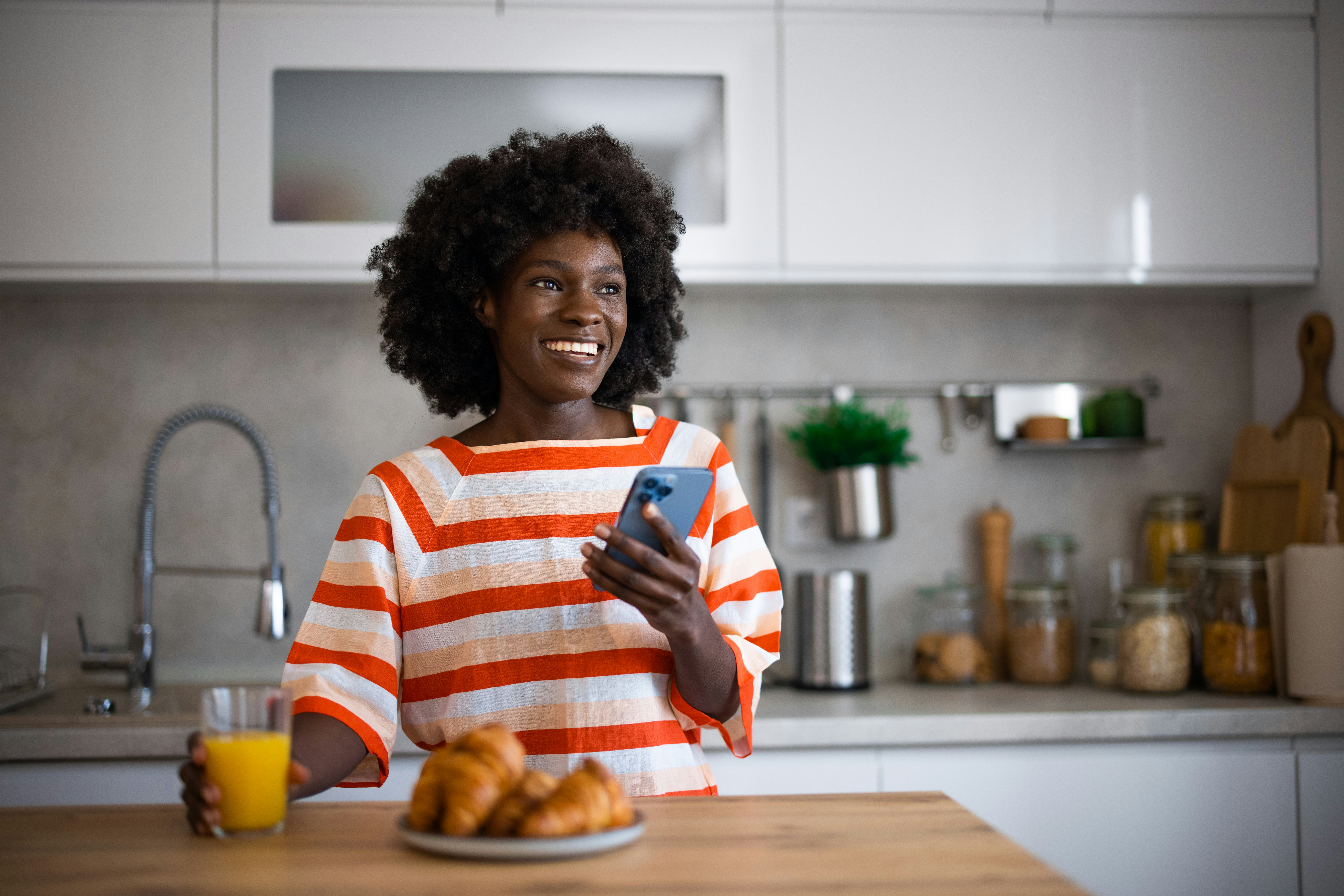 Use these &ldquo;20 Questions&rdquo; topics to get to know your crush better.