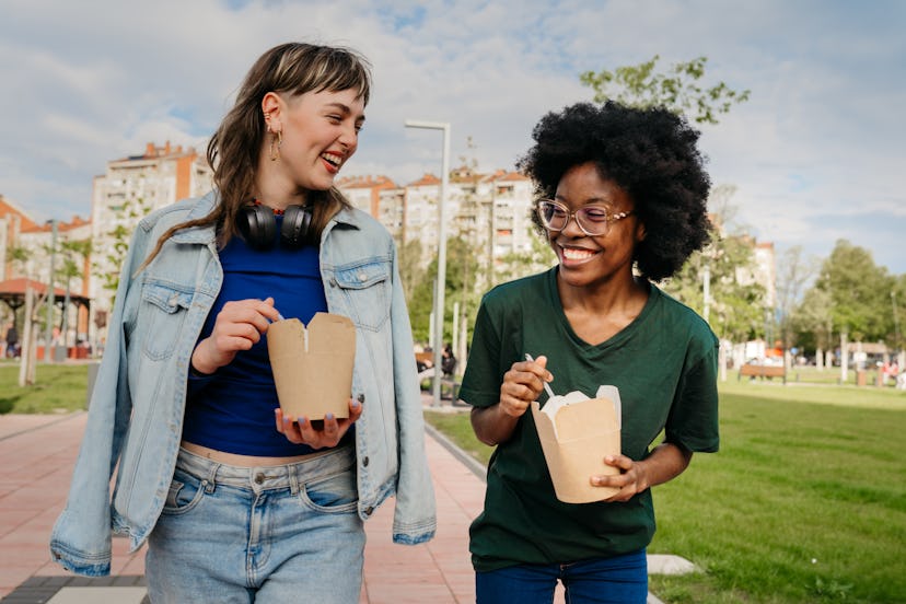 Want to get to know your crush better? These “20 Questions” ideas have got you covered.