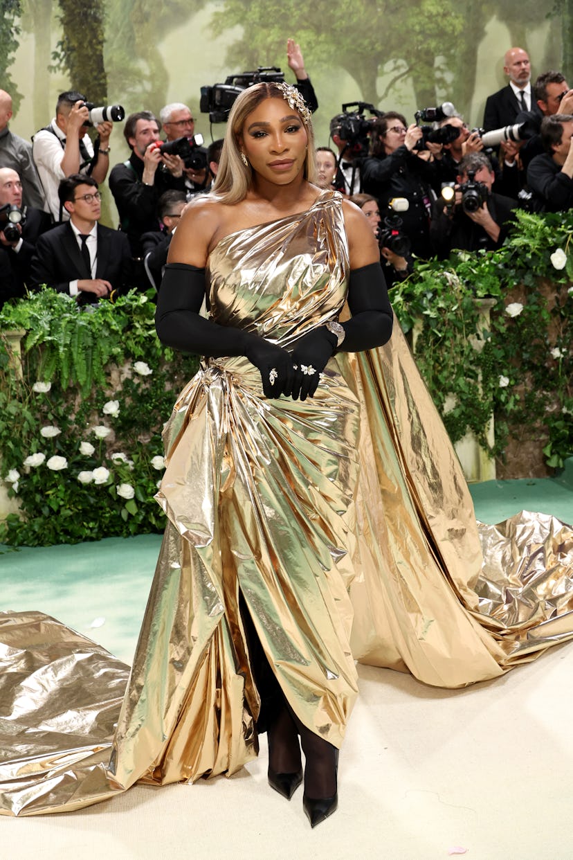 NEW YORK, NEW YORK - MAY 06: Serena Williams attends The 2024 Met Gala Celebrating "Sleeping Beautie...