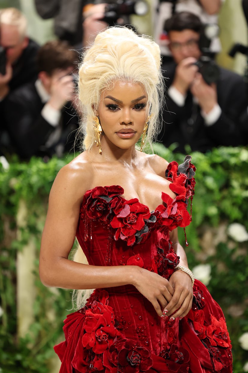 3D Nails At The 2024 Met Gala Are The Freshest Way To Channel The Theme