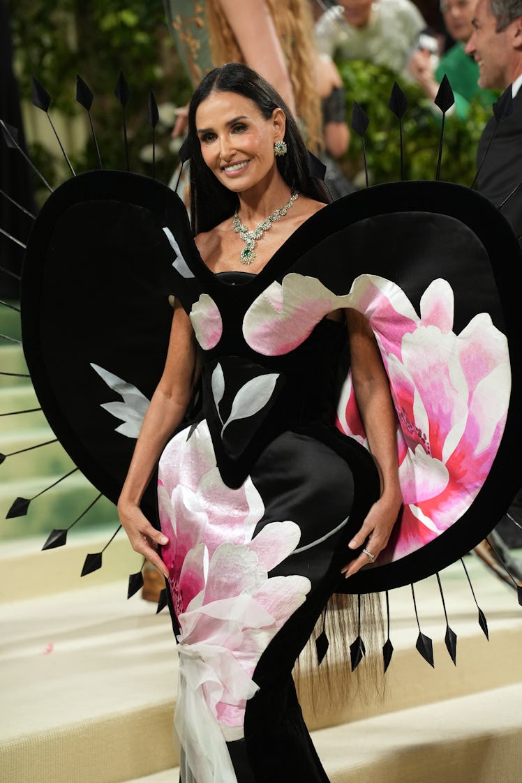 NEW YORK, NEW YORK - MAY 06: Demi Moore attends The 2024 Met Gala Celebrating "Sleeping Beauties: Re...