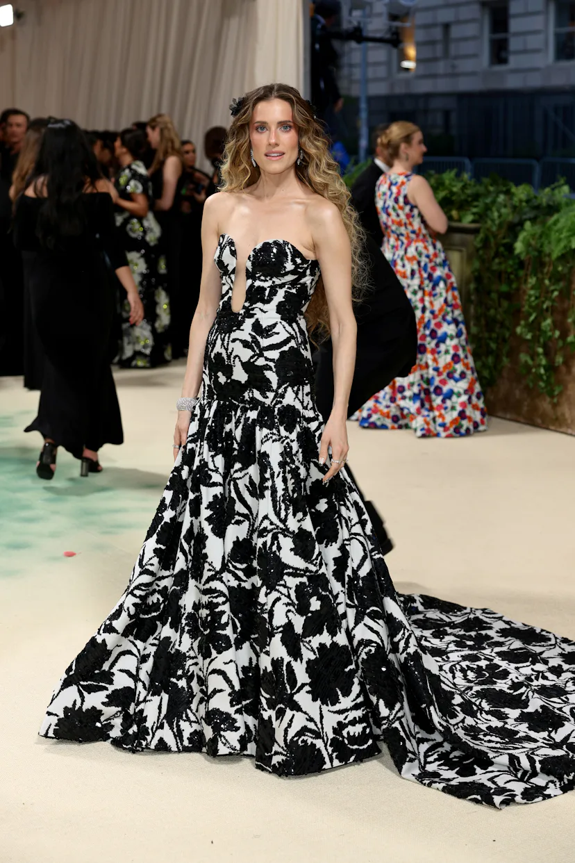 Black & White Gowns Reigned Supreme At The 2024 Met Gala Black & White Gowns Reigned Supreme At The 2024 Met Gala