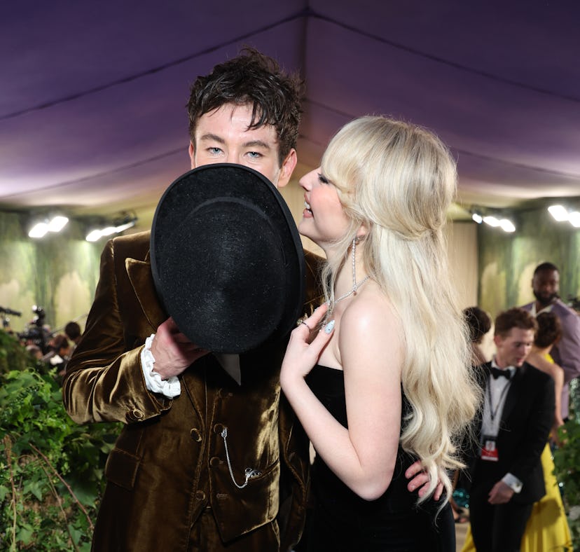 After months of romance speculations, Sabrina Carpenter and Barry Keoghan were spotted getting cozy ...