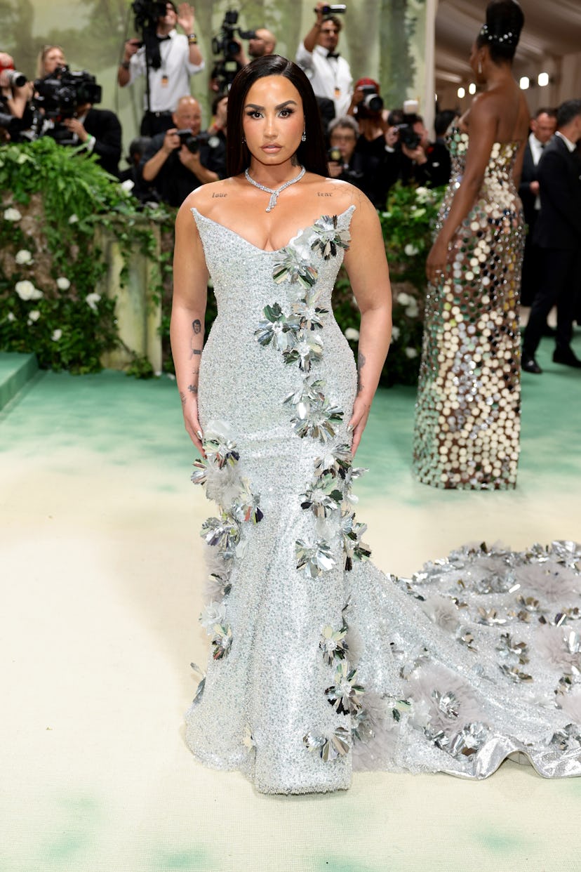 NEW YORK, NEW YORK - MAY 06: Demi Lovato attends The 2024 Met Gala Celebrating "Sleeping Beauties: R...