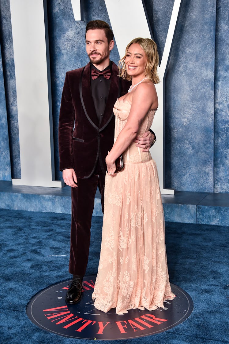 Matthew Koma and Hilary Duff arrive at the 2023 Vanity Fair Oscar Party held at the Wallis Annenberg...