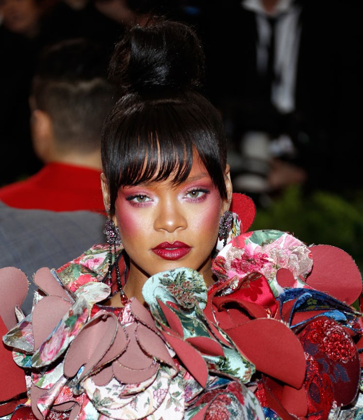 NEW YORK, NY - MAY 01:  Rihanna attends 'Rei Kawakubo/Comme des Garçons:Art of the In-Between' Costu...