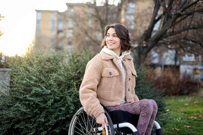 One quote with good positive vibes? “The past has no power over the present moment.”