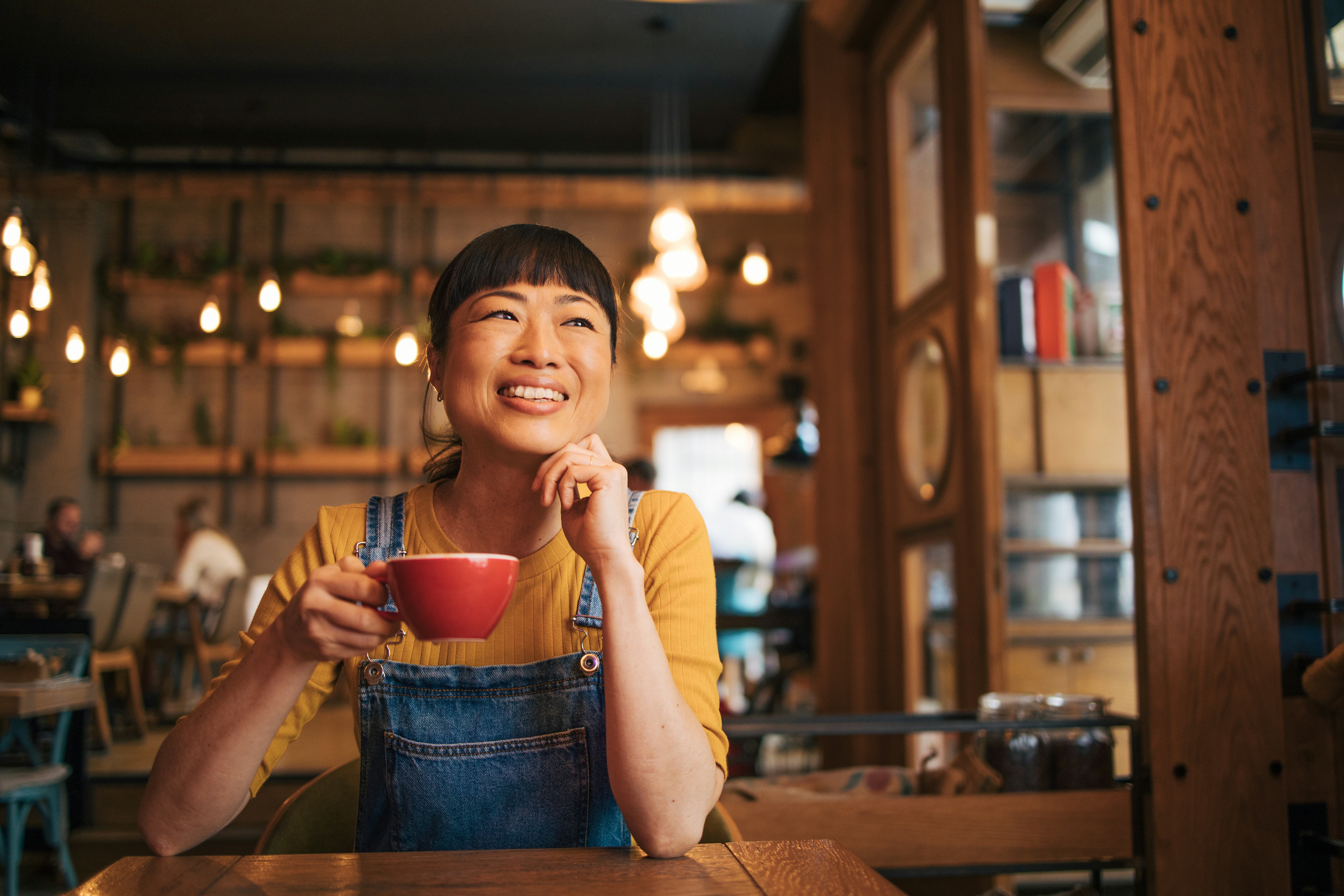 Start your day by sending one of these 40 flirty &ldquo;good morning&rdquo; texts to your crush.