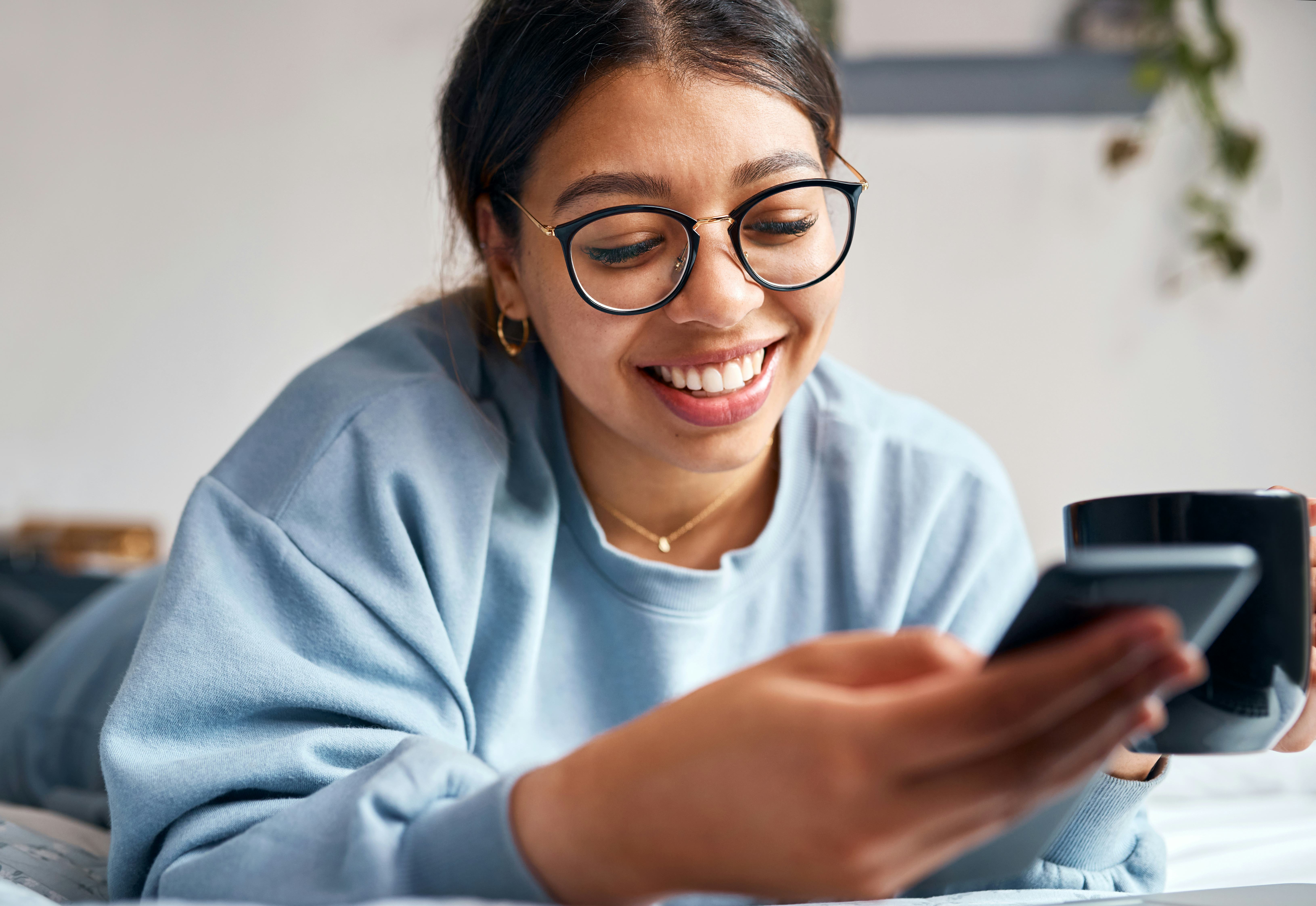 Start your day by sending your crush one of these 40 flirty &ldquo;good morning&rdquo; texts.