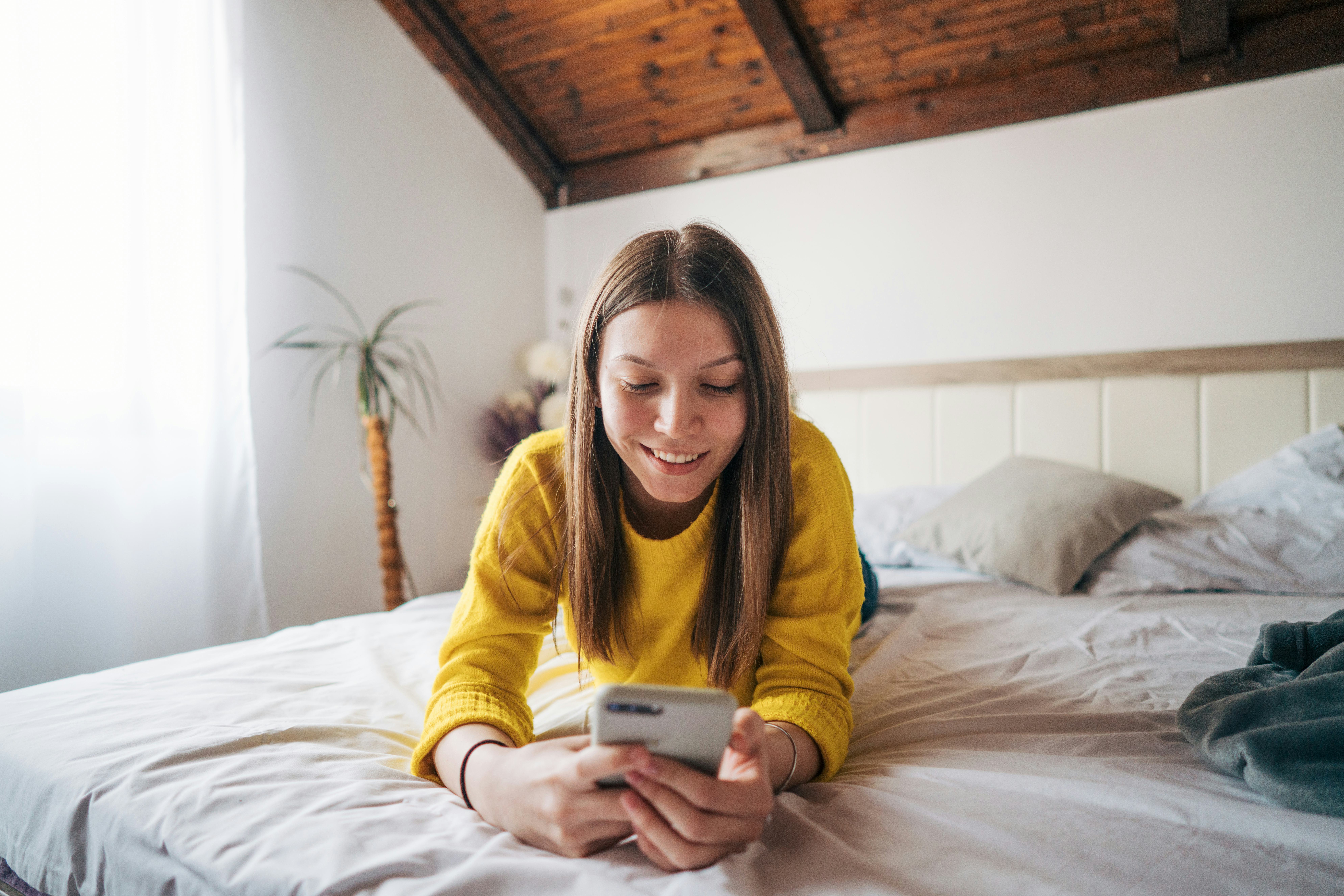 Send your crush a &ldquo;good morning&rdquo; text to start your day.