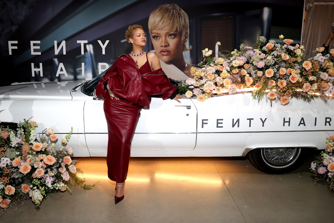 Rihanna Was Dripping In Rubies & Diamonds At Her Fenty Hair Launch Party(02)