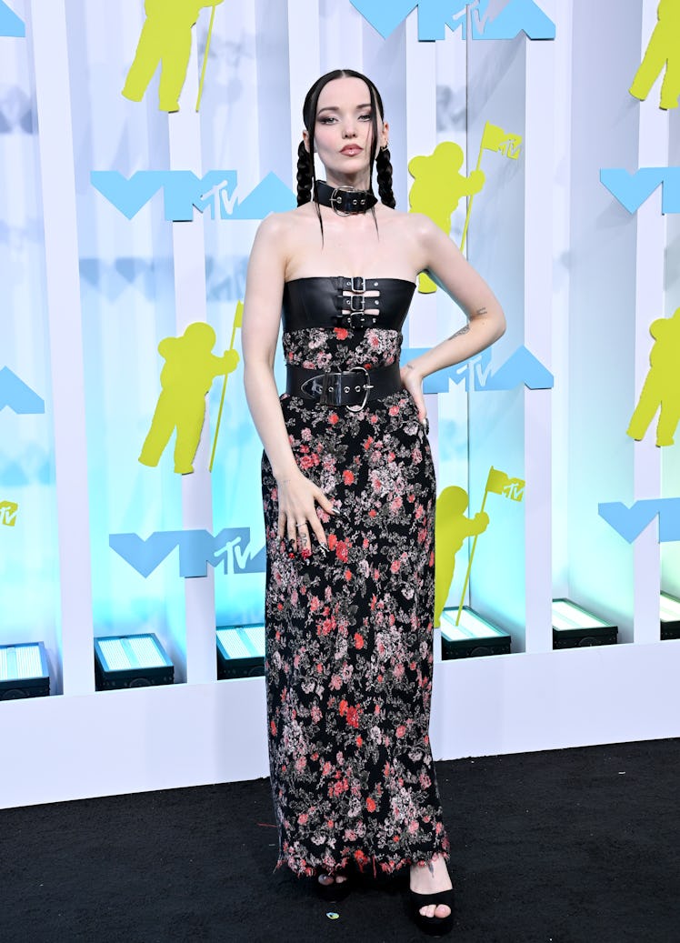  Dove Cameron attends the 2022 MTV Video Music Awards