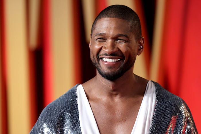 BEVERLY HILLS, CALIFORNIA - MARCH 10: Usher attends the 2024 Vanity Fair Oscar Party Hosted By Radhi...