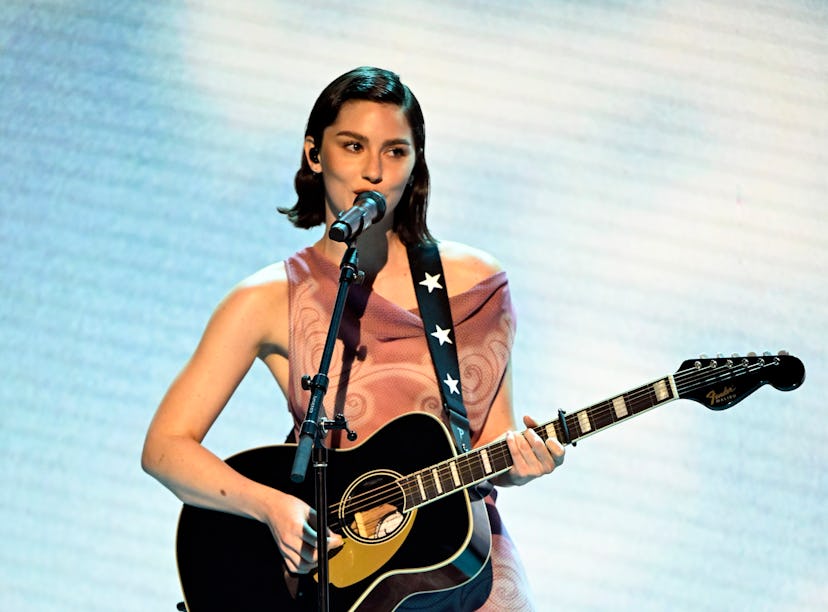 Gracie Abrams and Taylor Swift's duet "Us" seems to be about Dylan O'Brien.