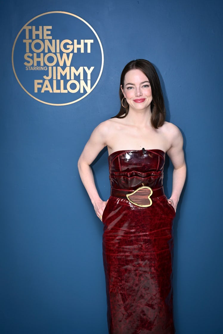THE TONIGHT SHOW STARRING JIMMY FALLON -- Episode 1992 -- Pictured: Actress Emma Stone poses backsta...