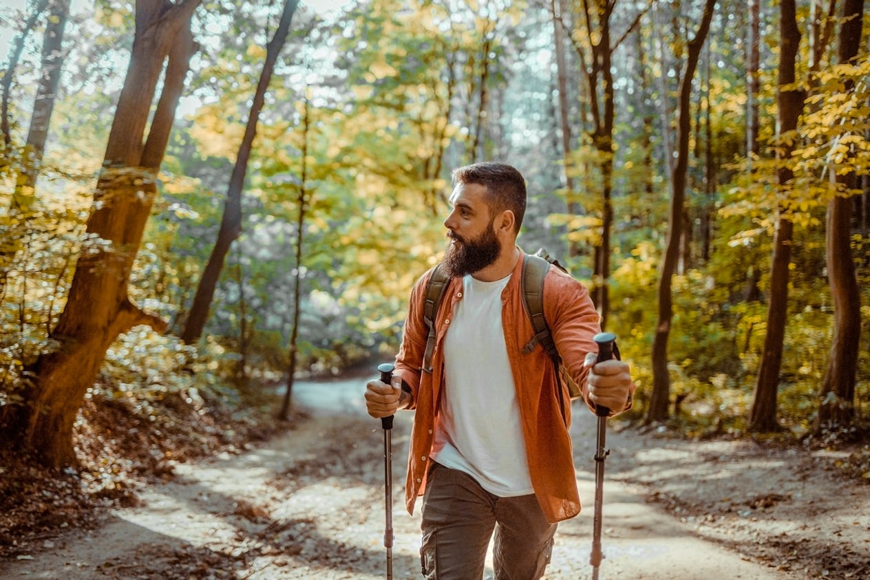 The 48 Best Opening Lines For Hinge That Spark Conversations