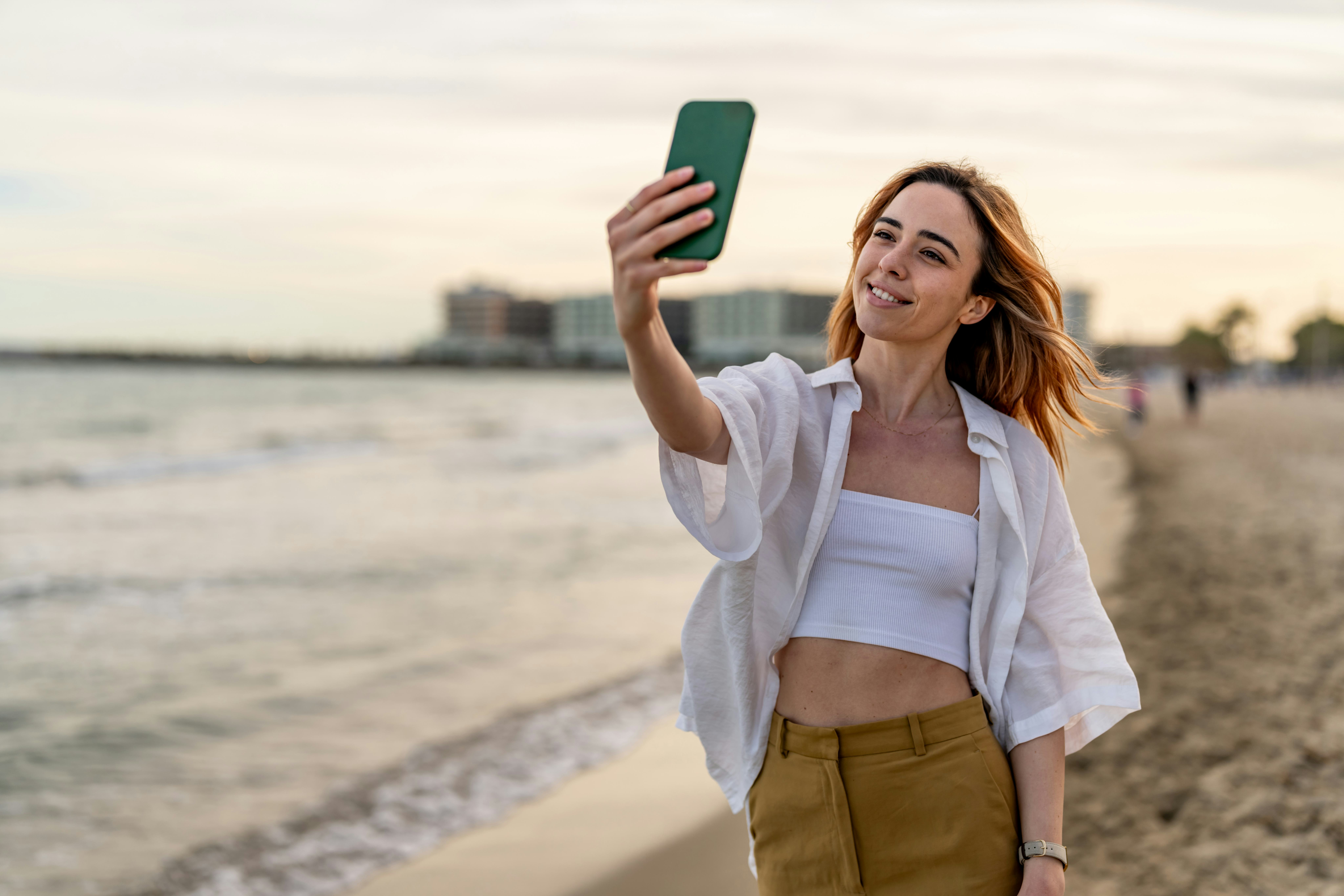 These are the best cool Instagram captions for thirst traps.