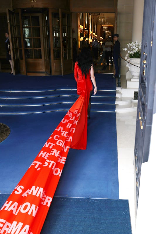 Katy Perry arrives at The Ritz Hotel in a stretch limousine during the Haute Couture Fall/Winter 202...